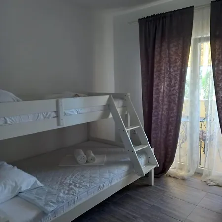Апартаменти Iva
